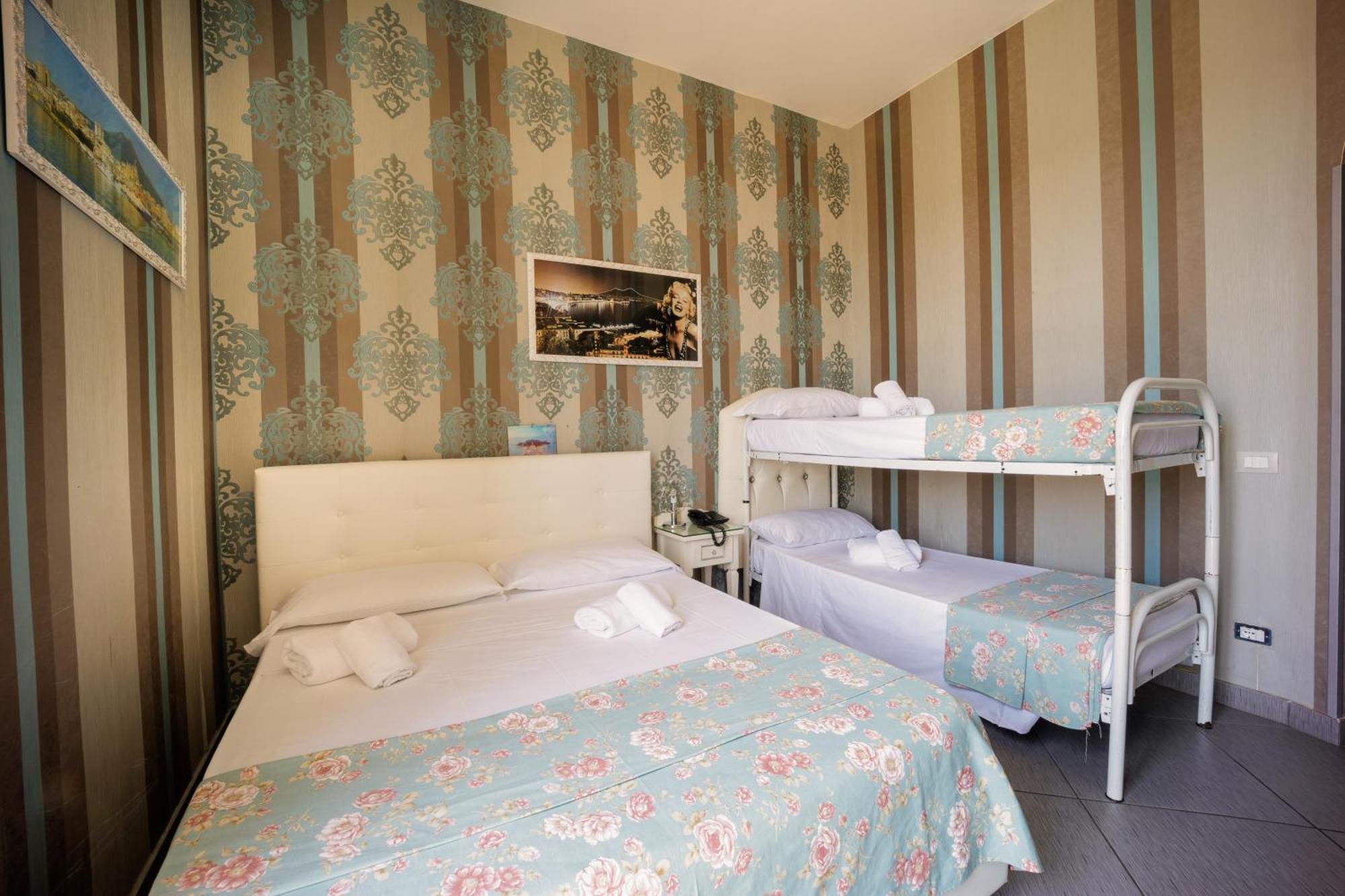 Hotel New Sayonara Naples Exterior photo