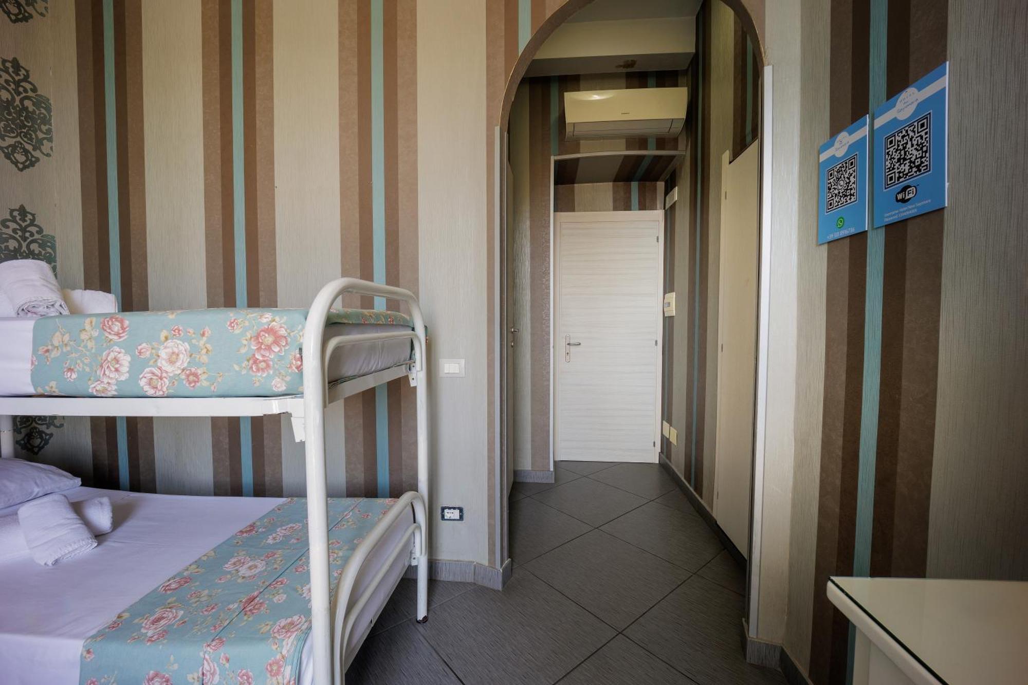 Hotel New Sayonara Naples Exterior photo